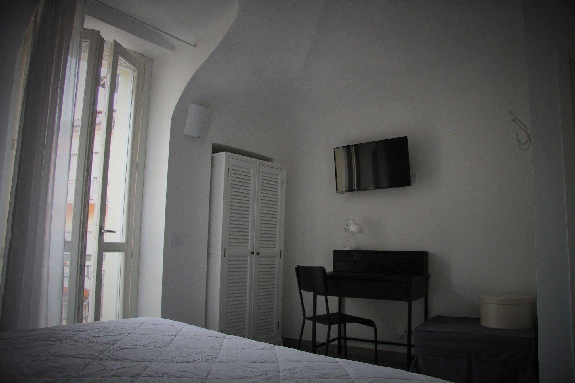 La Terrazza Vercelli Bed & Charme Exterior photo