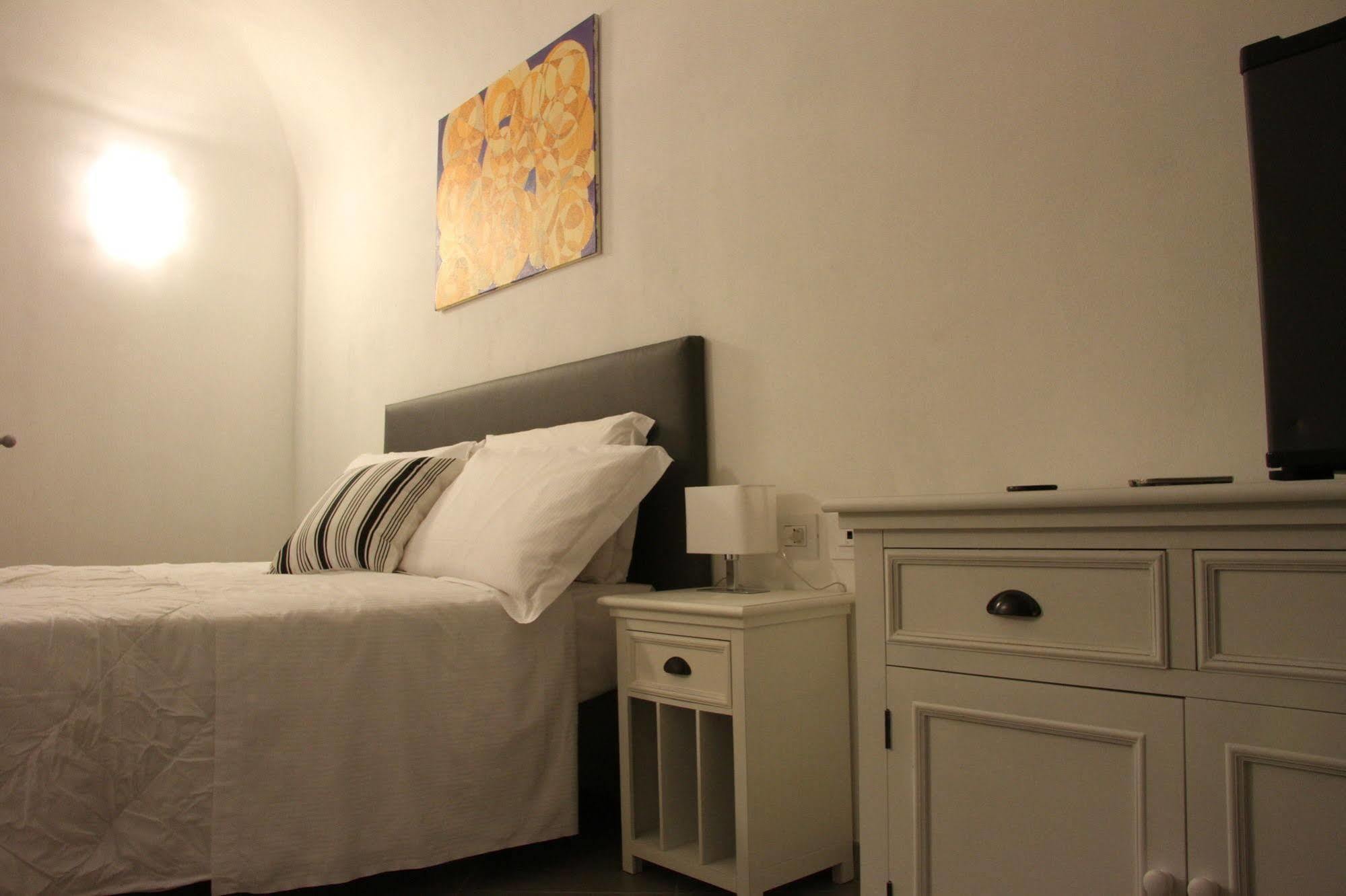 La Terrazza Vercelli Bed & Charme Exterior photo