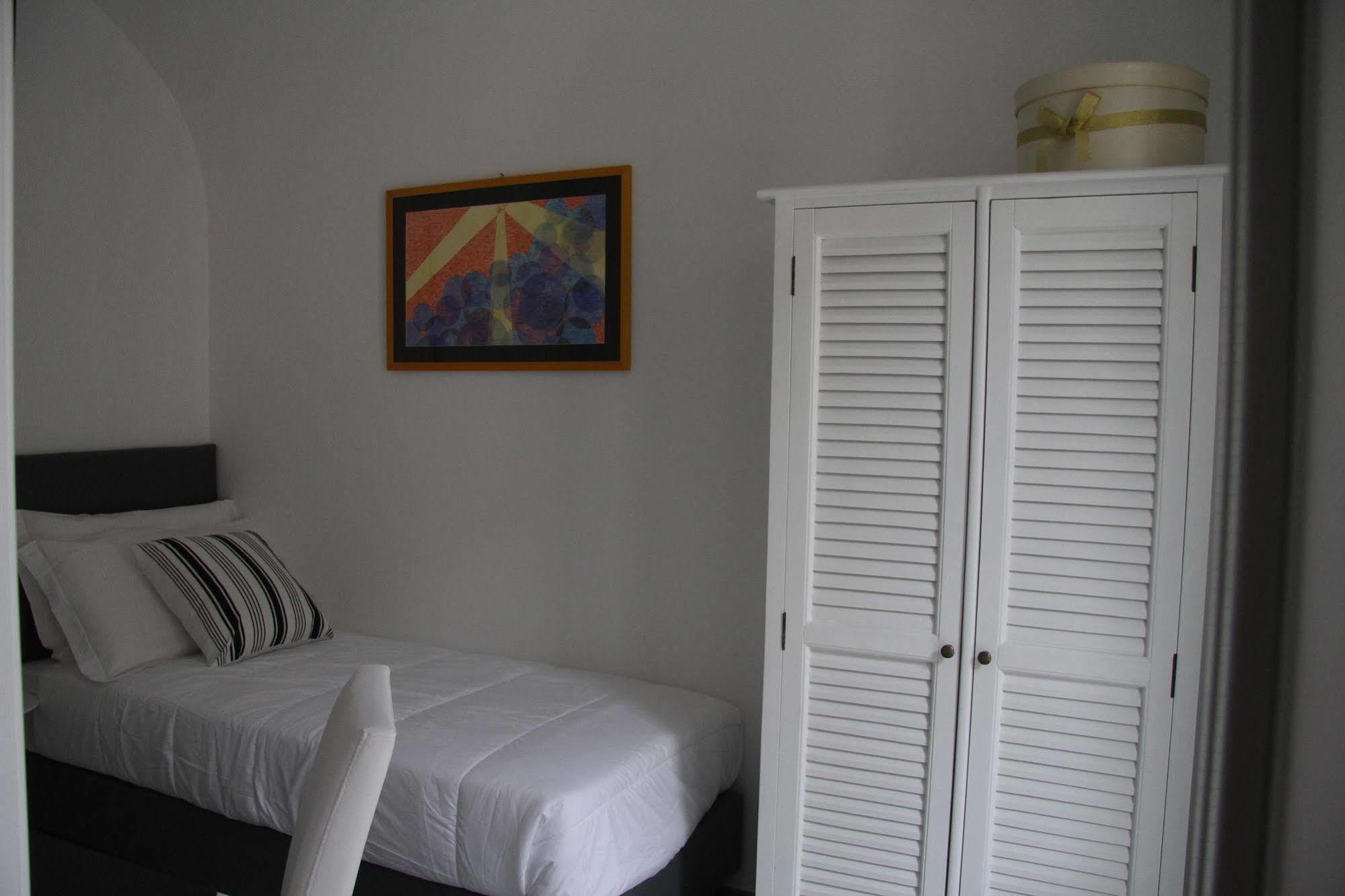 La Terrazza Vercelli Bed & Charme Exterior photo